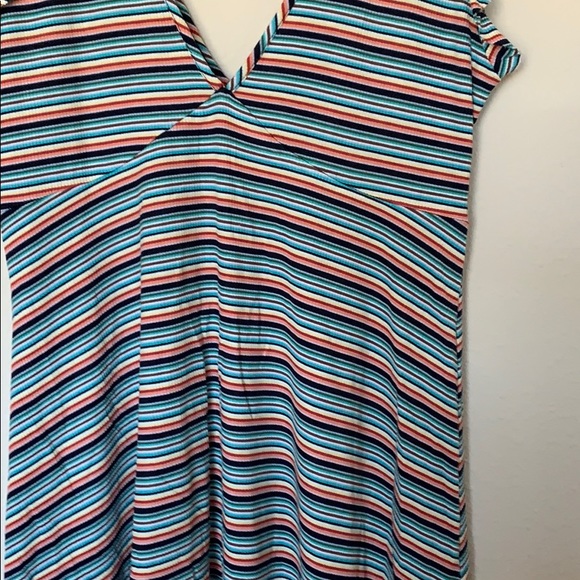 Striped v-neck mini dress🌸 - Picture 4 of 8